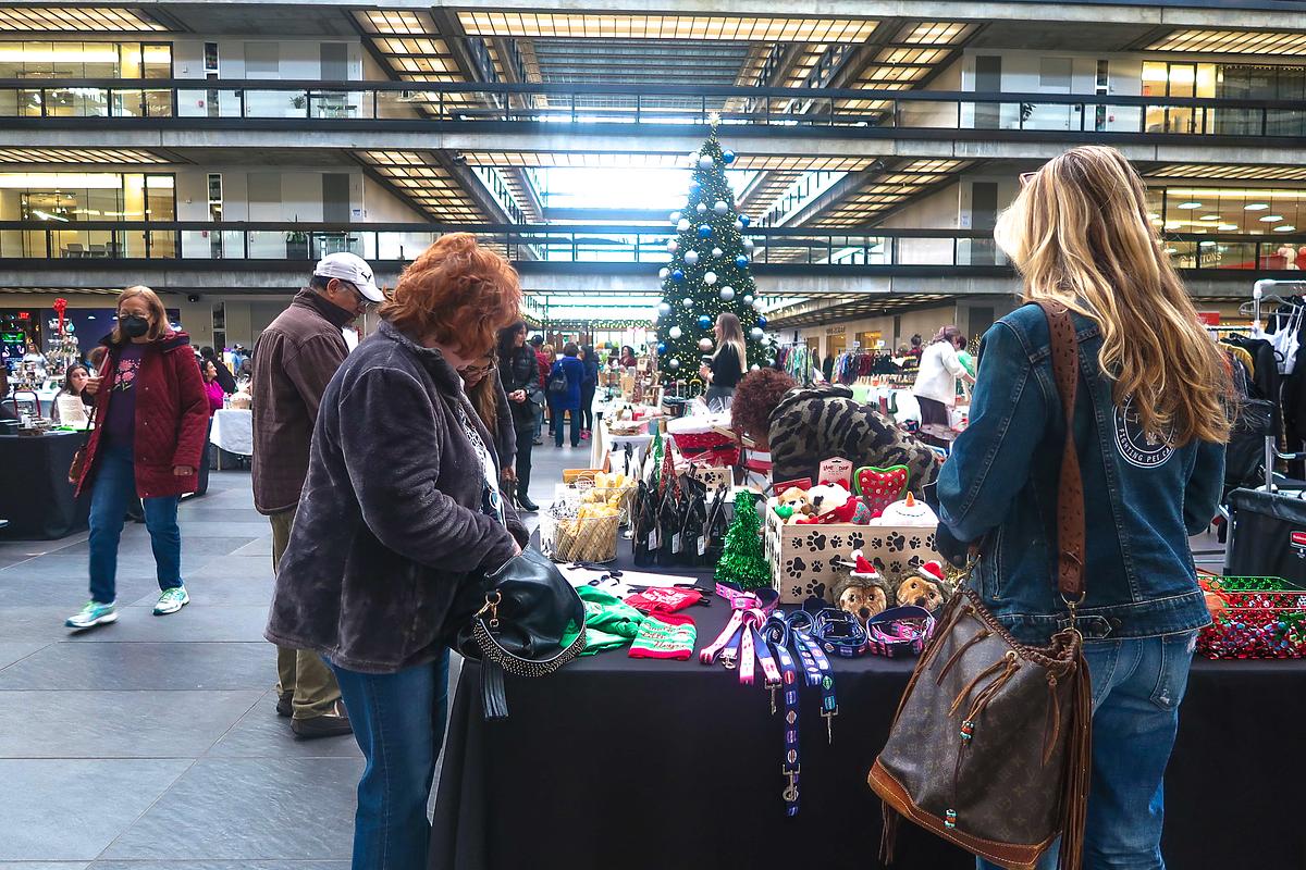 2023 Bell Works Fresh Holiday Markets Image
